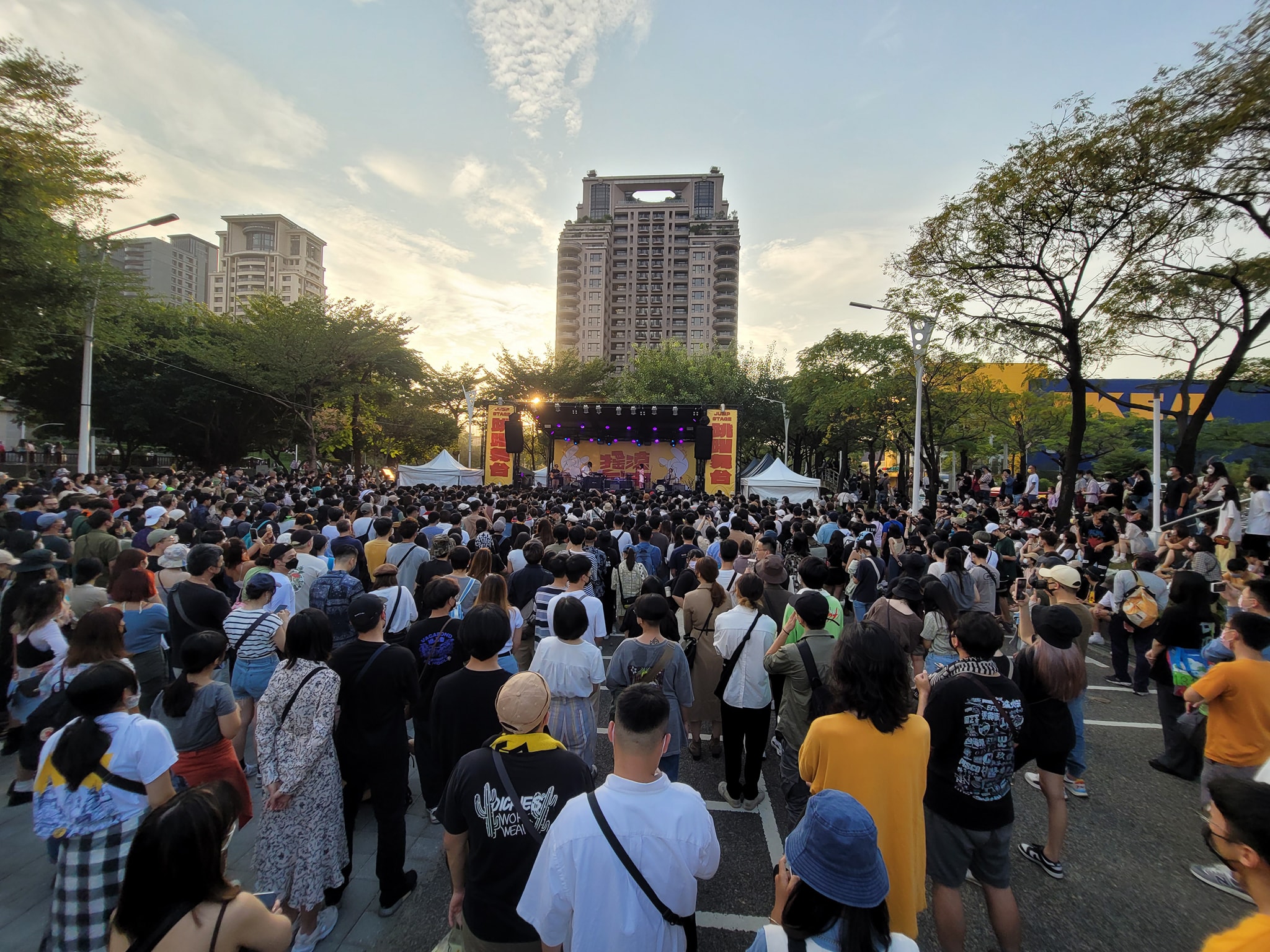 台中景點,台中活動,台中文心森林公園,𝟐𝟎𝟐𝟒搖滾台中 @Nini and Blue  玩樂食記