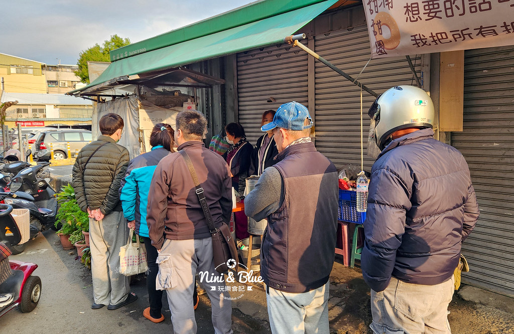 春菊飯糰,台中美食,台中飯糰,台中北屯區,水湳市場 @Nini and Blue  玩樂食記