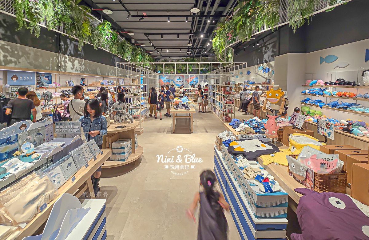 台中海洋館-首座台中水族館就在梧棲漁港旁.門票,營業時間,交通及8大展區全搞定！