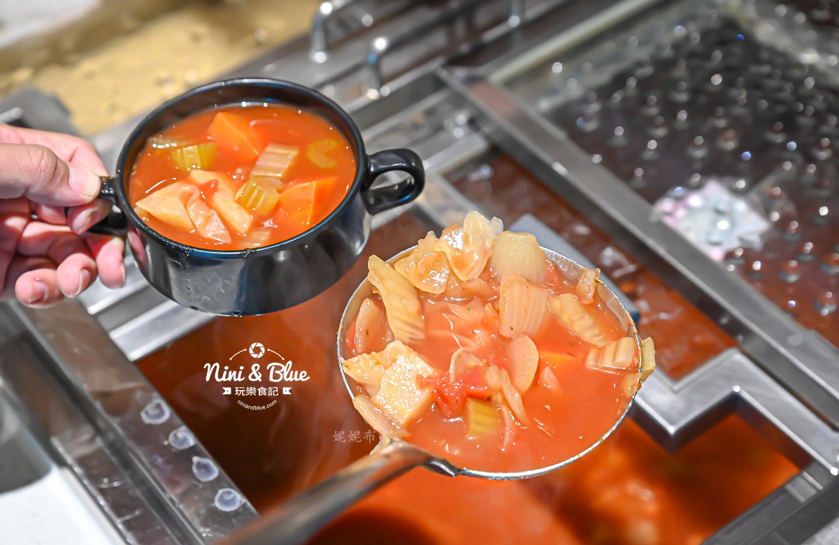 牛室炙燒牛排台中崇德 洲際棒球場美食 羅宋湯