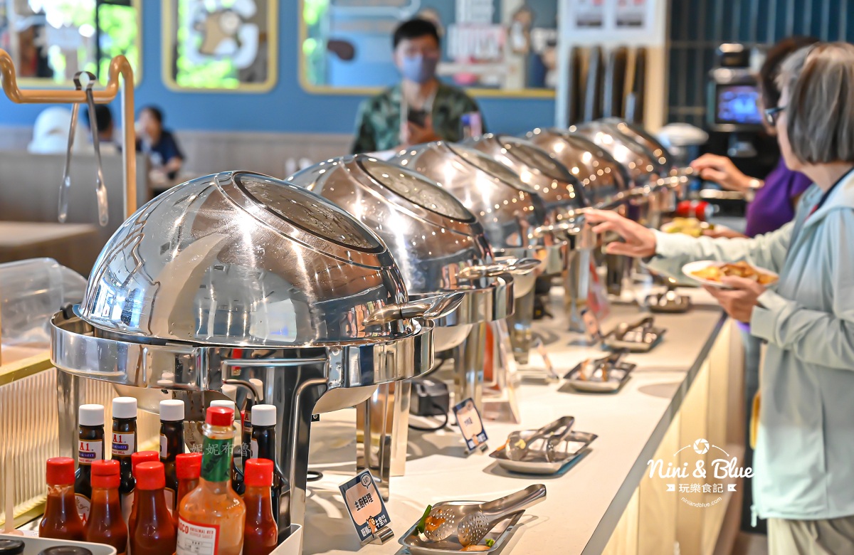牛室炙燒牛排台中崇德 洲際棒球場美食 自助吧