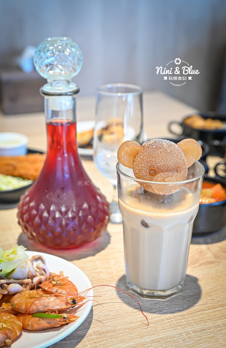 牛室炙燒牛排台中崇德 洲際棒球場美食熊熊奶茶