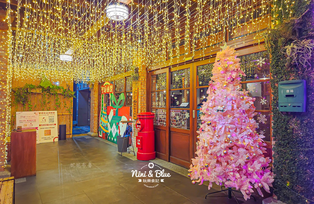 瓦庫燒肉 2025台中耶誕節 門口