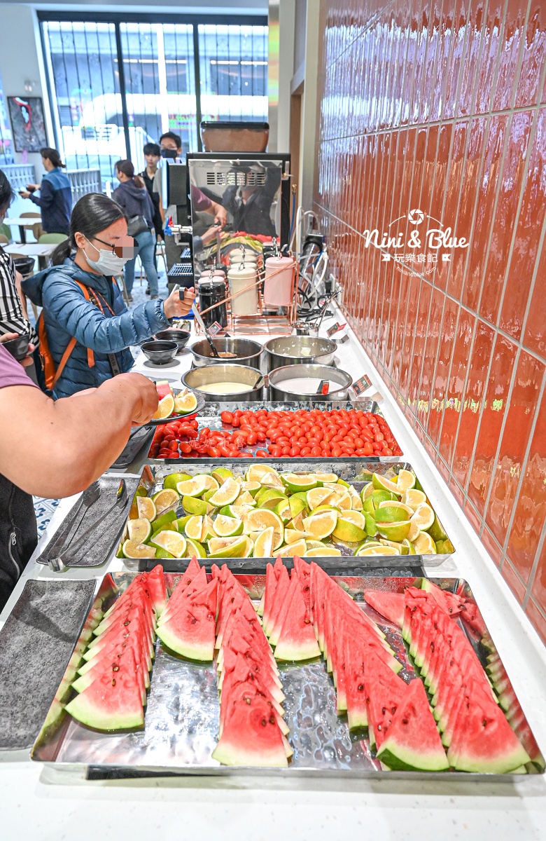 港佬大港式飲茶百匯吃到飽 水果區