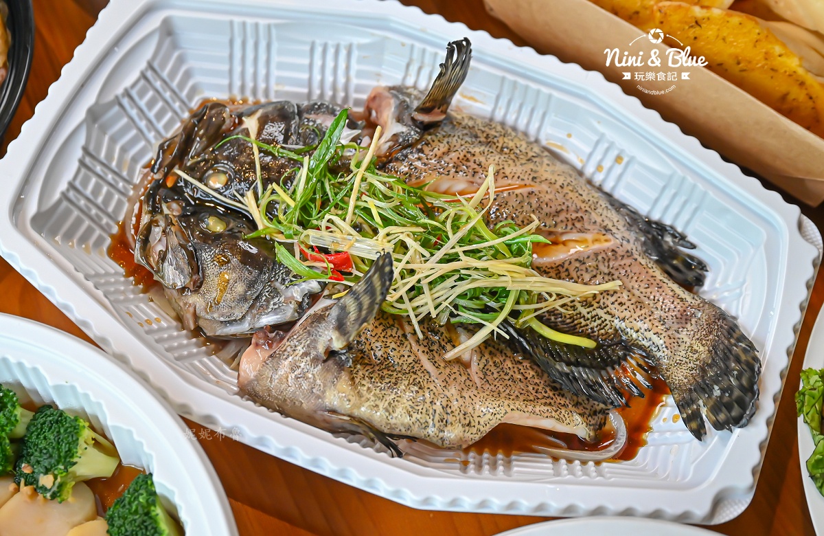 台中年菜鴻龍宴熱年菜外帶 魚