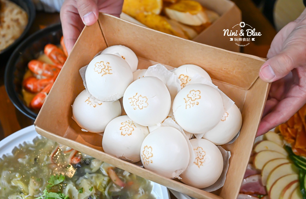 台中年菜鴻龍宴熱年菜外帶 包子