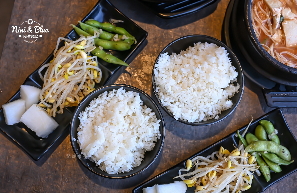 阿里郎韓式小館 台中菜單 白飯