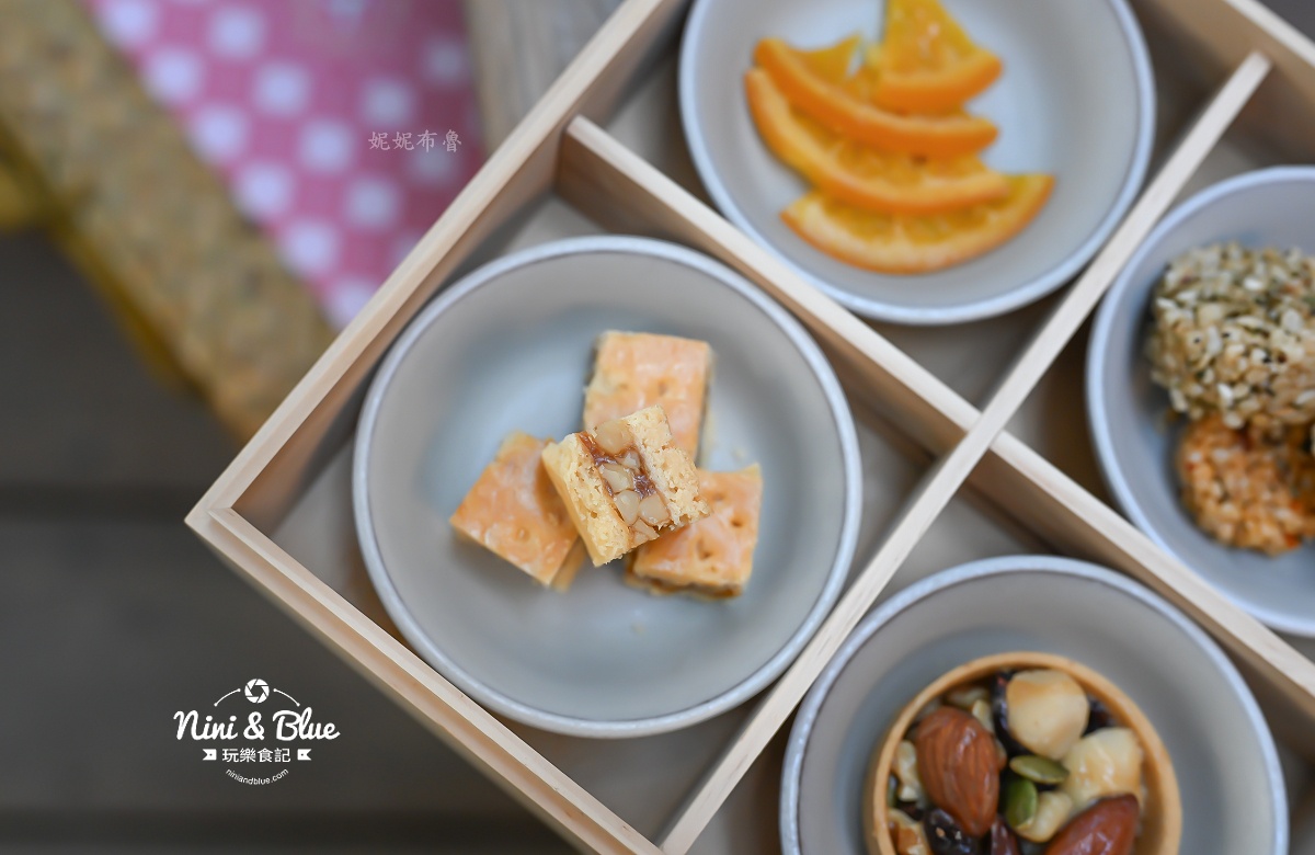 黑色小白兔 台中伴手禮 過年 酒漬柑橘 核桃酥