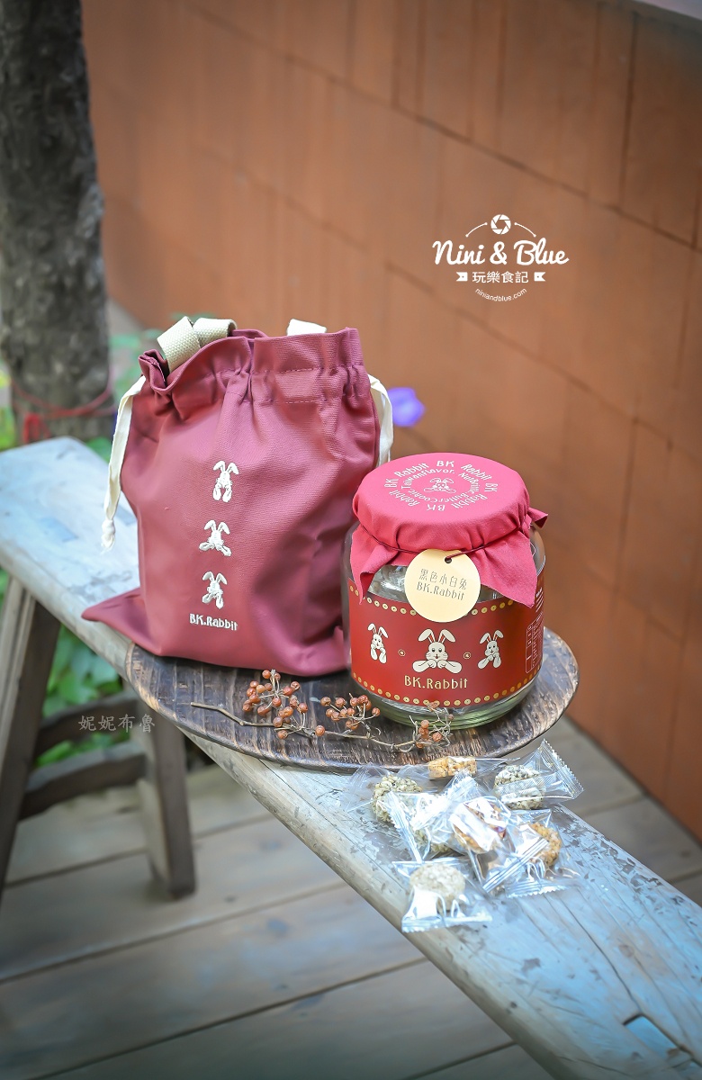 黑色小白兔 台中伴手禮 過年 玻璃 糖飴滿缸