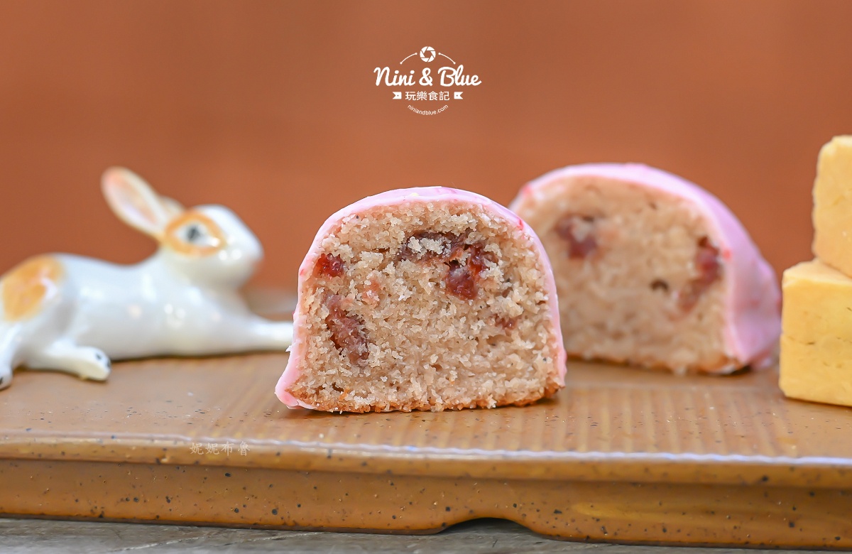 黑色小白兔 台中伴手禮 過年 草莓蛋糕