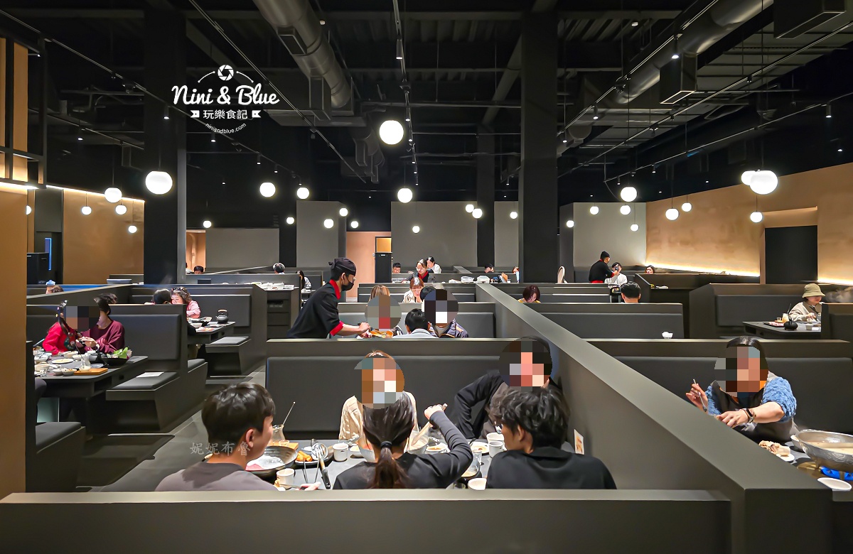 岩漿火鍋台中敦富停車 人潮 岩漿火鍋台中敦富停車 人潮