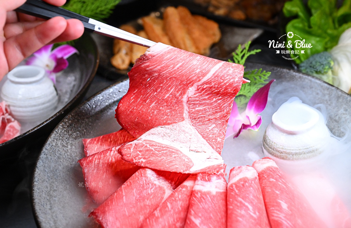 岩漿火鍋台中敦富停車 和牛雪花 岩漿火鍋台中敦富停車 和牛雪花