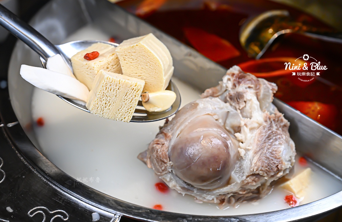 岩漿火鍋台中敦富停車 白湯底 岩漿火鍋台中敦富停車 白湯底