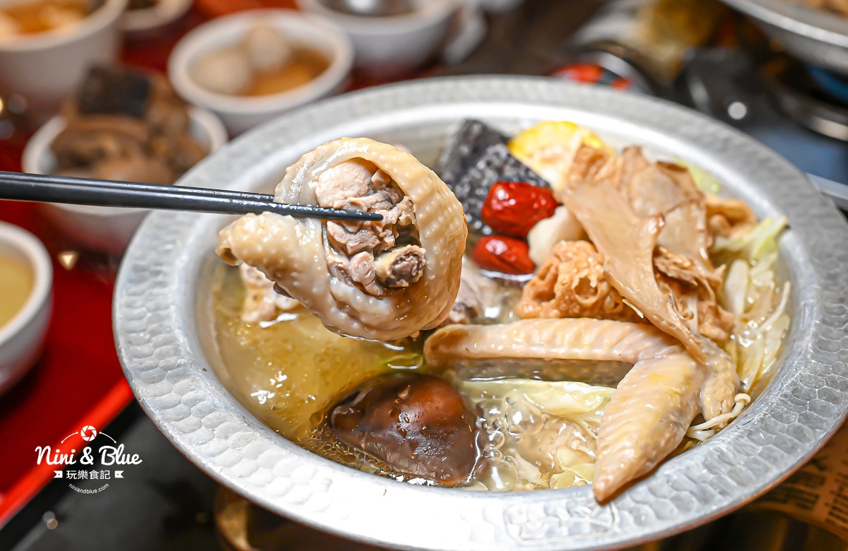 有春茶館2026菜單 麻油雞腿