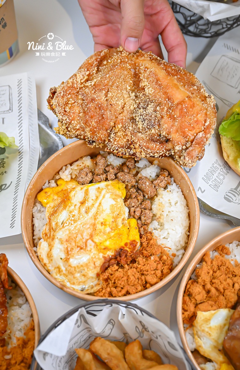 艾初早午餐山西崇德店菜單 雞排大小