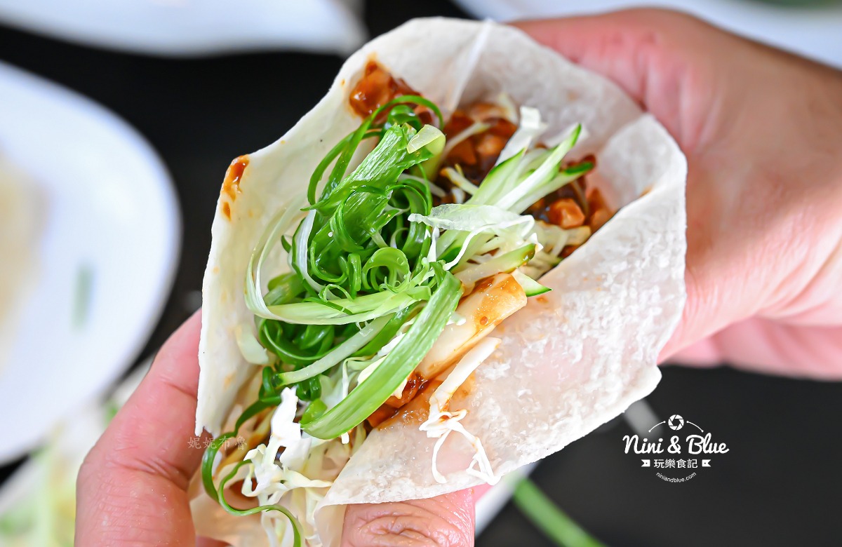 厝秘功夫菜大里店 菜單 餅皮夾肉