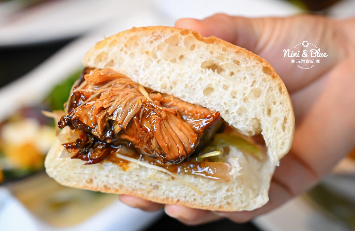 厝秘功夫菜大里店 菜單 麵包夾肉