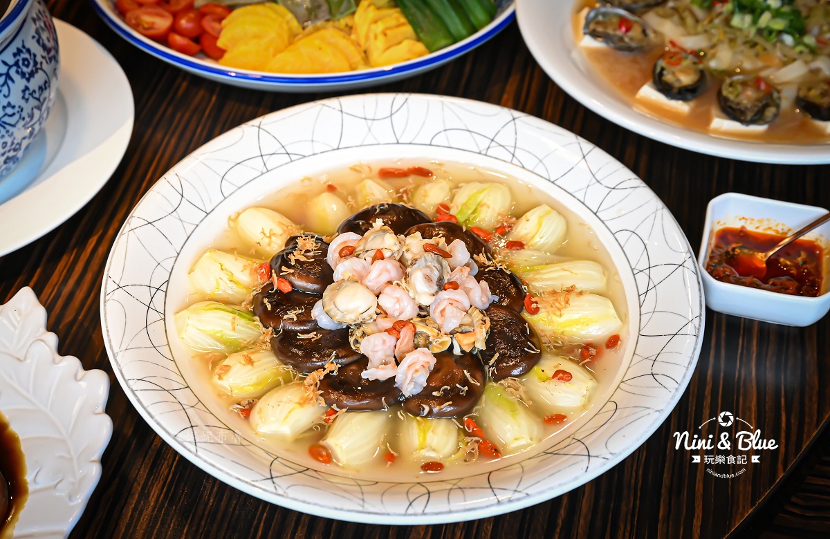 范頭家 圓桌合菜 台中 停車 娃娃菜