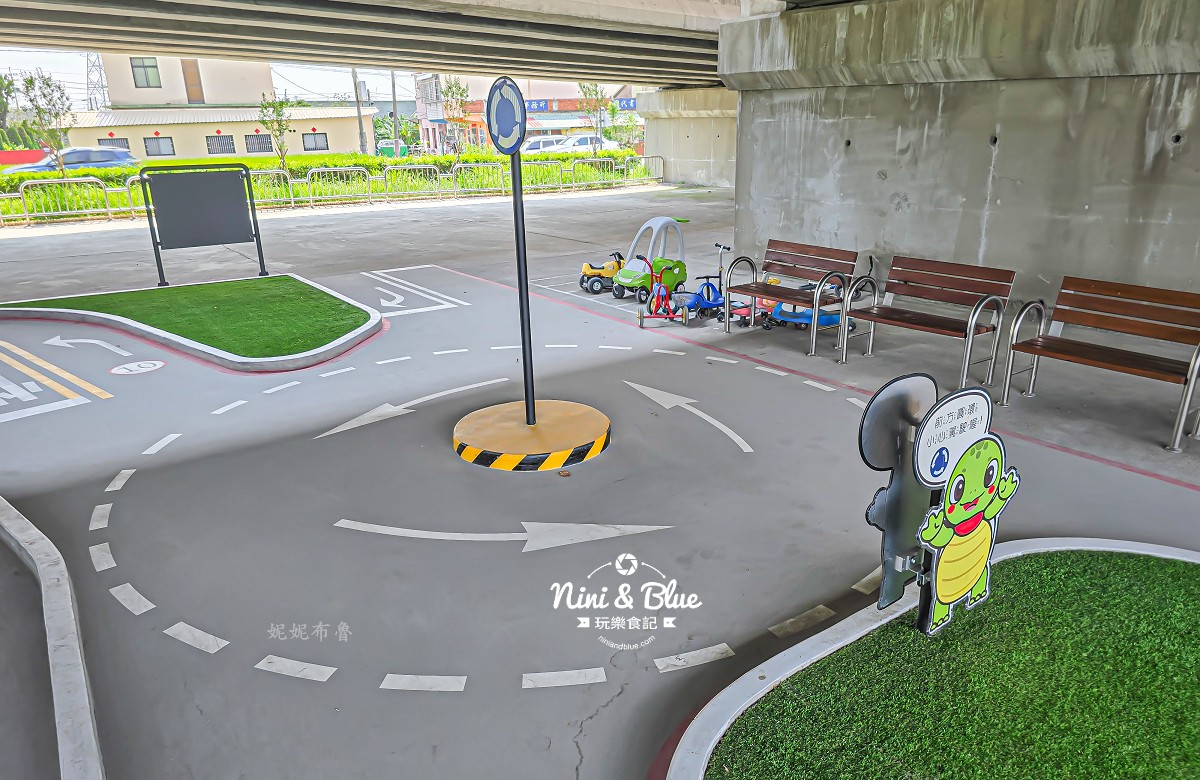 台中霧峰烏龜交通公園 豐正兒童12