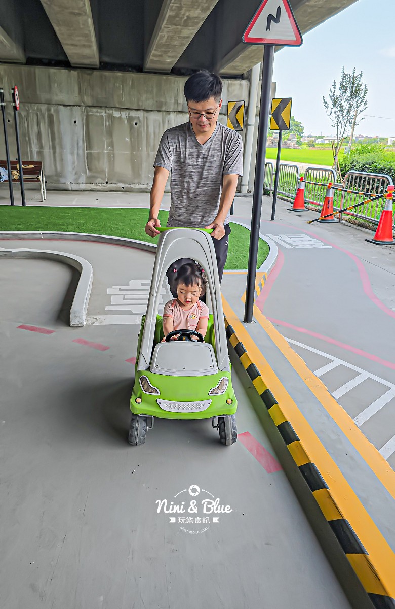 台中霧峰烏龜交通公園 豐正兒童13
