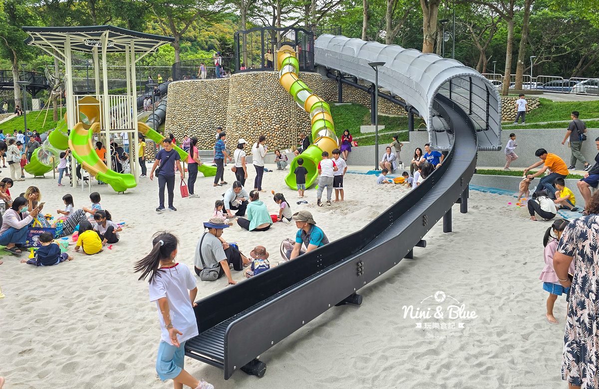 鰲峰山公園谷溜遊戲場台中公園02