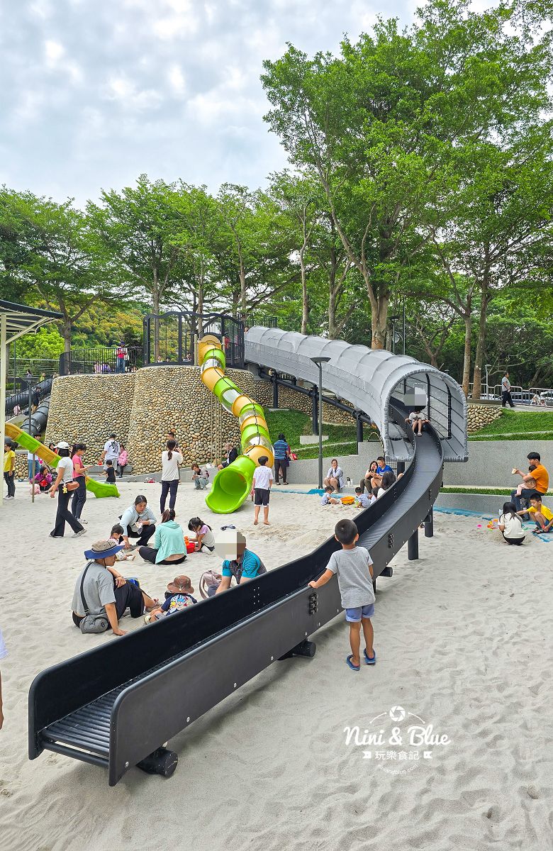 鰲峰山公園谷溜遊戲場台中公園03