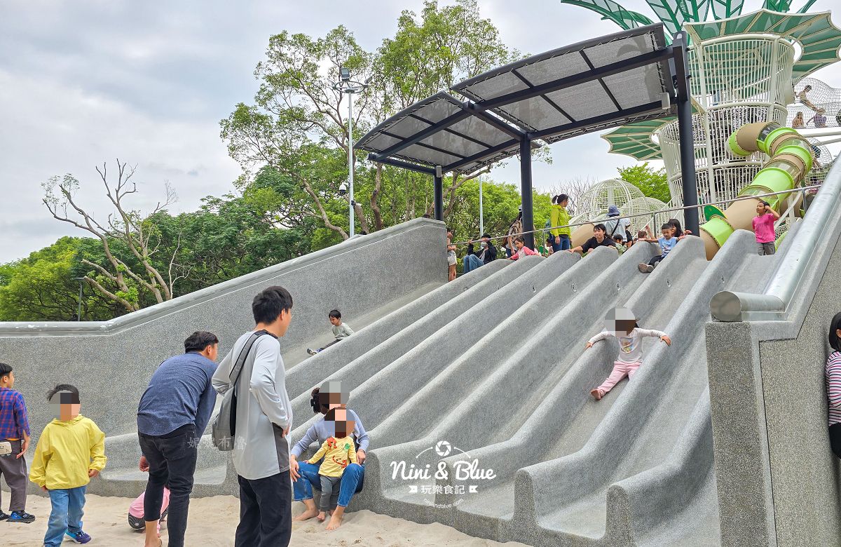鰲峰山公園谷溜遊戲場台中公園04