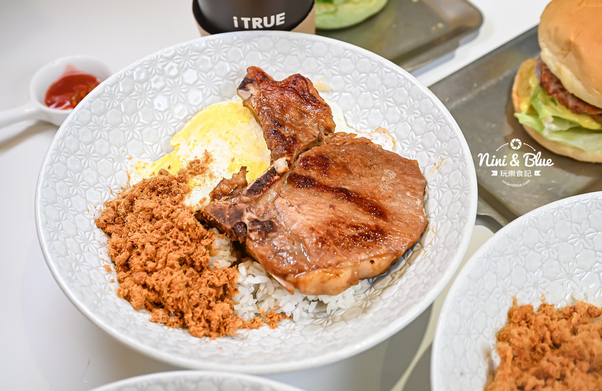 艾初興安大連店 厚切豬排飯 艾初興安大連店 厚切豬排飯