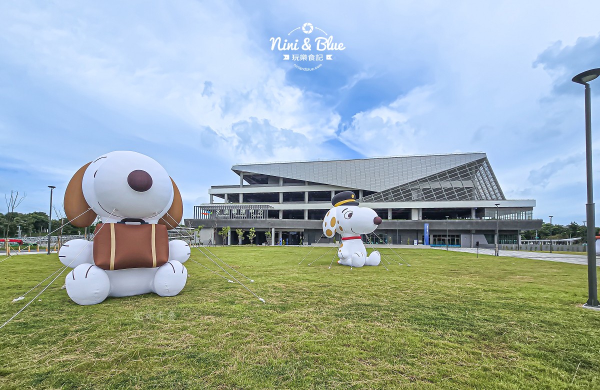 台中水湳轉運中心站 史努比大型氣偶 台中水湳轉運中心站 史努比大型氣偶