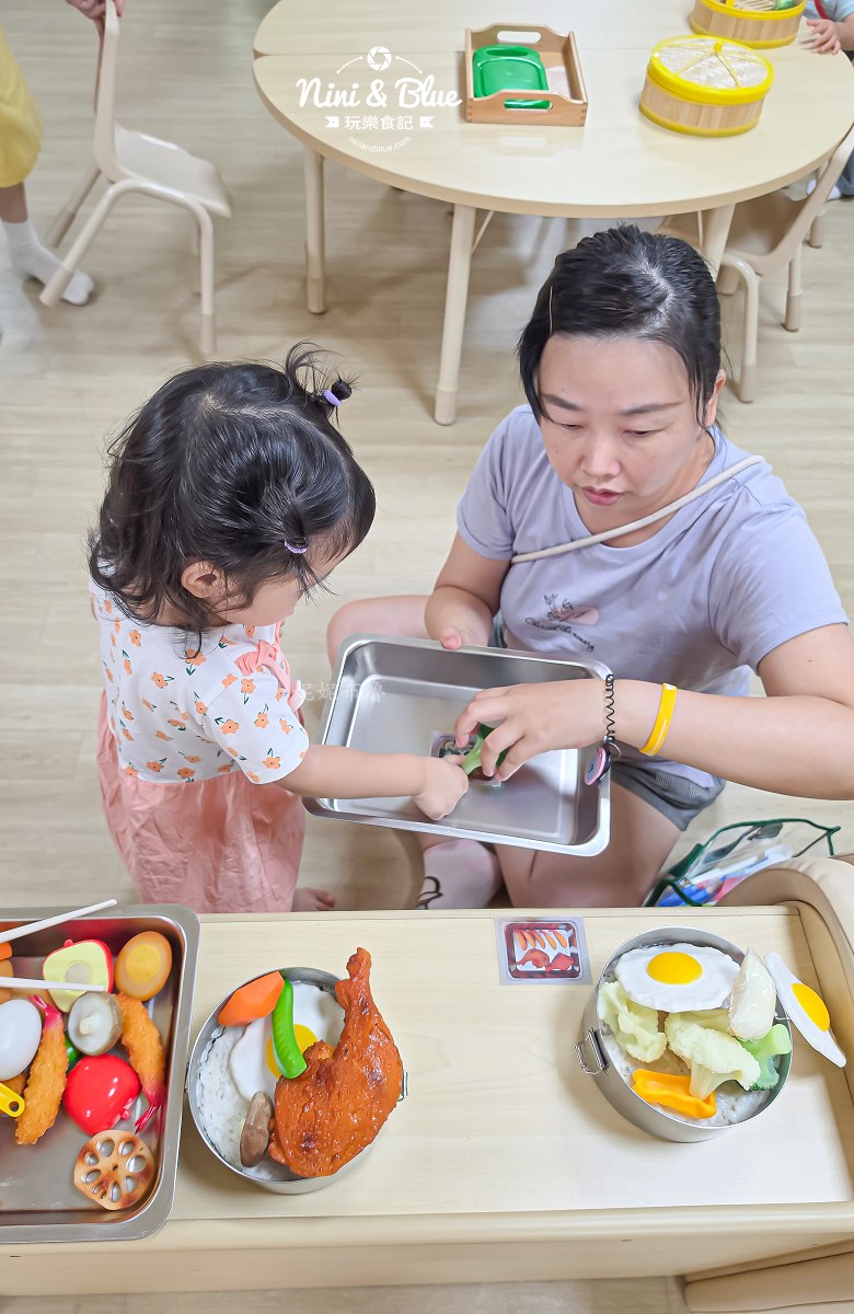 沙鹿親子館 廚房玩具煮菜