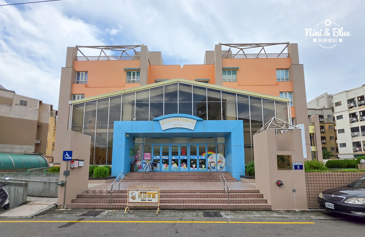 沙鹿親子館 門口