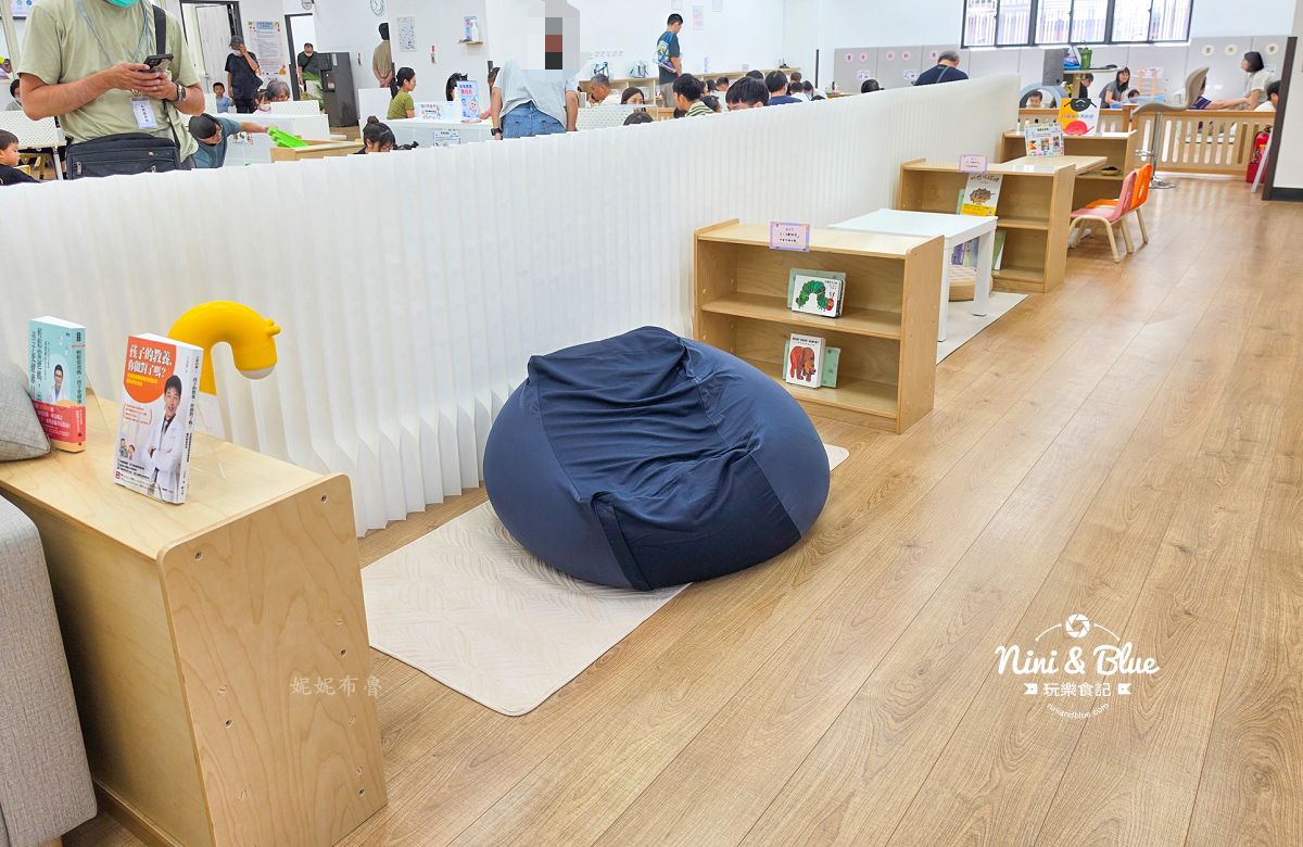 台中西區親子館 親子共讀區