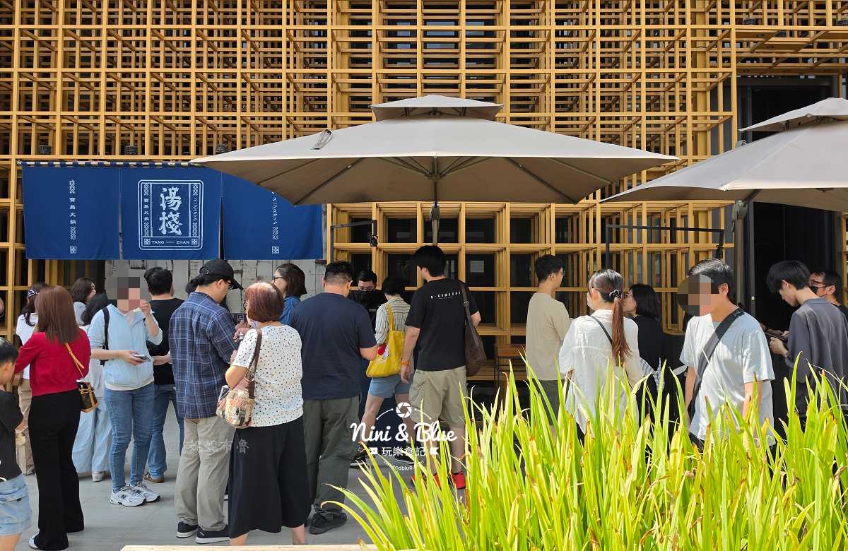 湯棧 中清店 | 輕井澤集團第三代火鍋品牌.麻油雞鍋、燒酒雞鍋、魷魚螺肉蒜及剝皮辣椒雞等特色火鍋 @Nini and Blue 玩樂食記