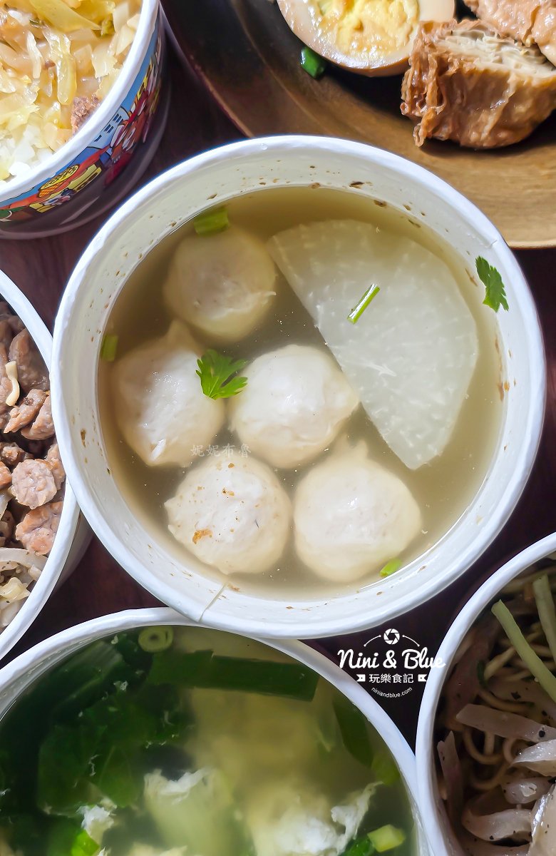 永興街黑皮麻辣乾麵 綜合湯