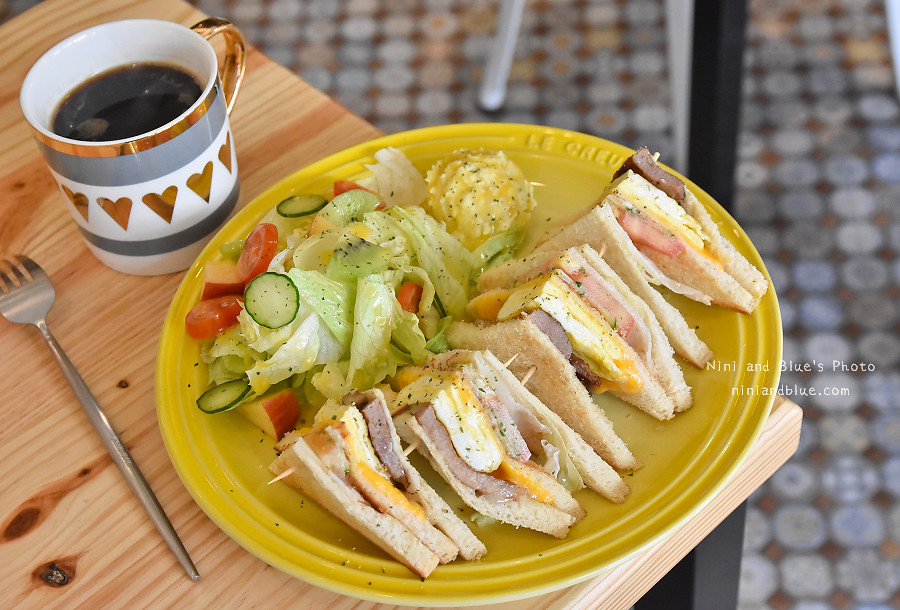 台中D.M cafe 青海路07