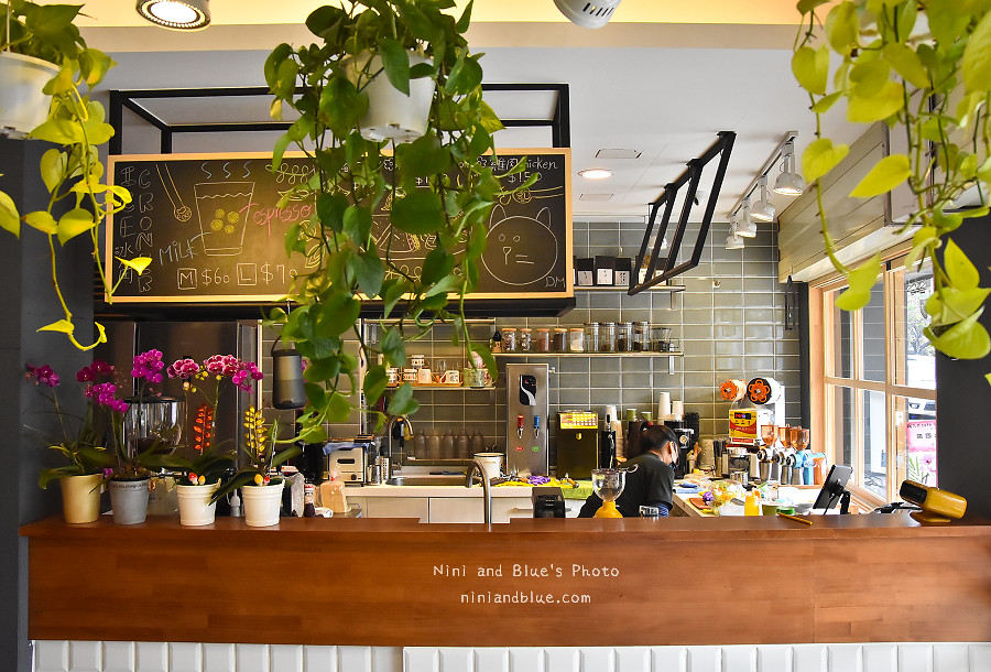 台中D.M cafe 青海路04
