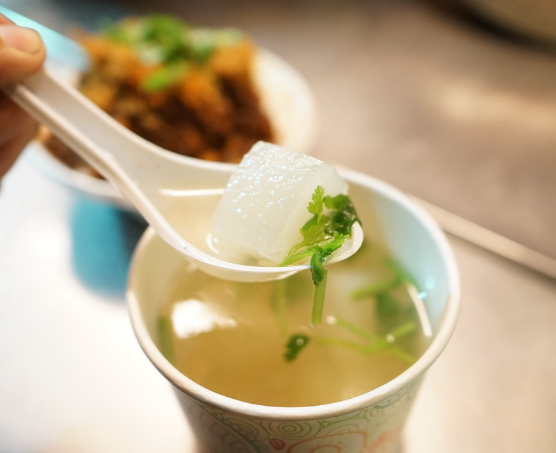 【台中豐原】在地人推薦深夜美食『無名滷肉飯』-無名宵夜阿姨滷肉飯|在地飄香十幾年的深夜美味|豐原深夜食堂 @Nini and Blue 玩樂食記 DSC01137