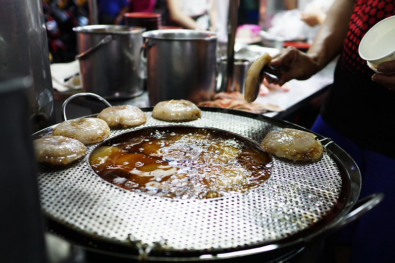 【台中豐原】在地人三十年的隱藏美味『無名肉丸。旗魚丸湯』。|深夜食堂|豐原宵夜|古早味肉丸 @Nini and Blue 玩樂食記 DSC05313