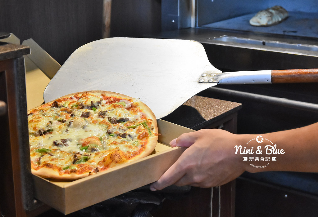 一中街美食 pizza running10
