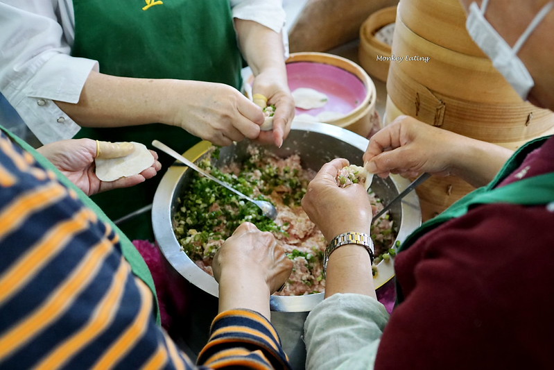 【台中豐原】在地超人氣排隊湯包『立麒鮮肉湯包』。用餐時間一位難求|皮Q彈餡爆汁|豐原水源路美食 @Nini and Blue 玩樂食記 DSC02859