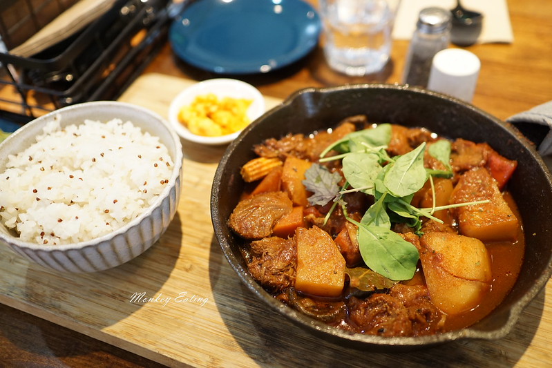 【台中西區】無蛋奶全素餐廳『Veganday Cuisine』-純素無奶蛋五辛精緻蔬食料理|全素甜點也能很美味|台中素食推薦 @Nini and Blue 玩樂食記 DSC09061