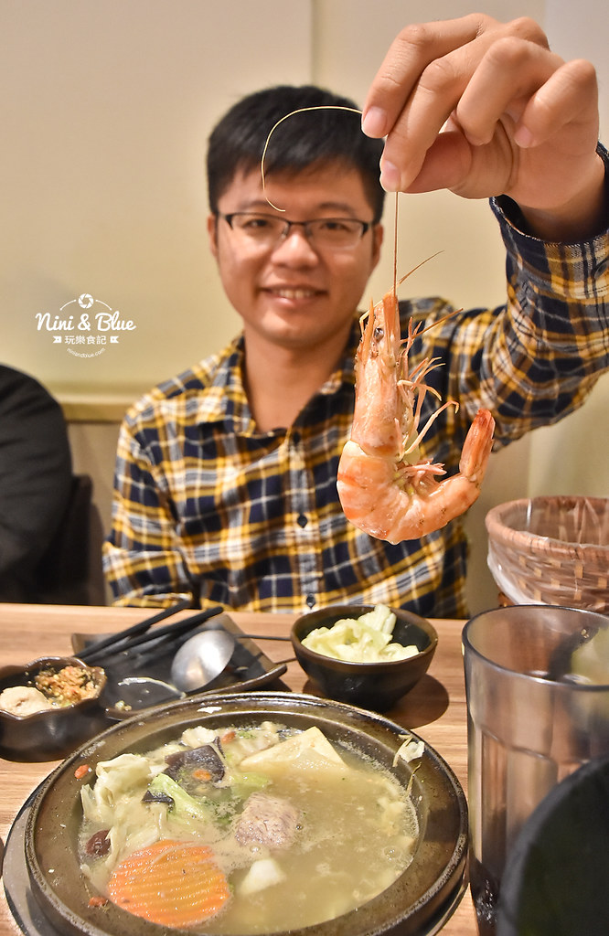 八吋鍋 大里火鍋 藥膳元蹄鍋 豬腳34
