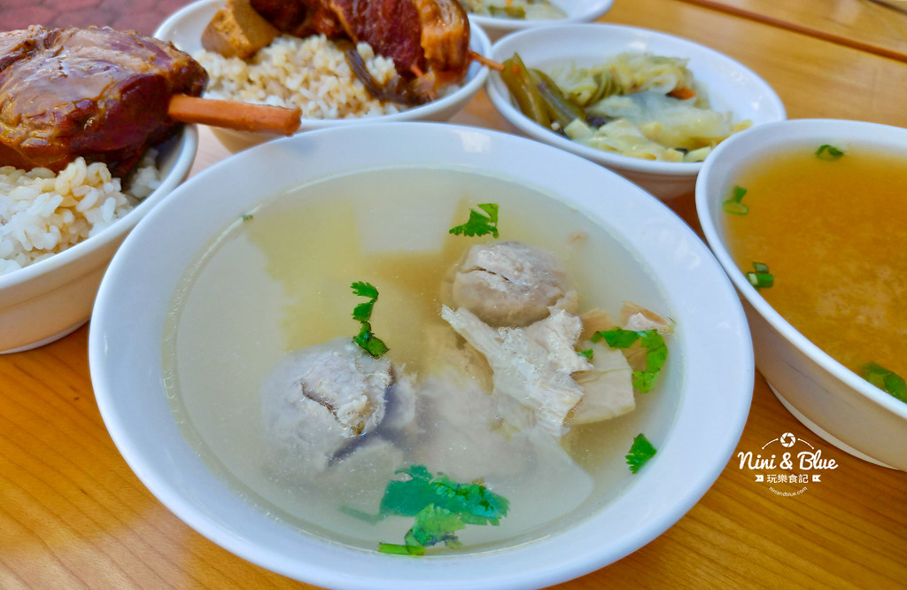 成哥腿庫飯.台中火車站04