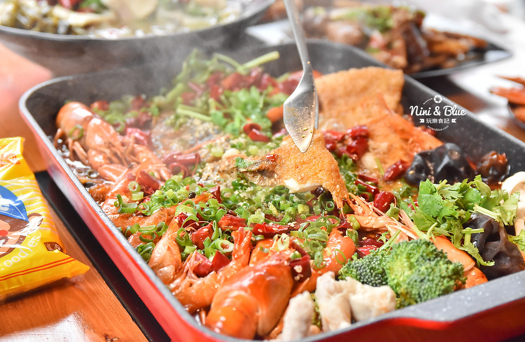 漁知香木桶魚 台中逢甲美食 麻辣烤魚 小龍蝦 水煮牛 四川烤魚34