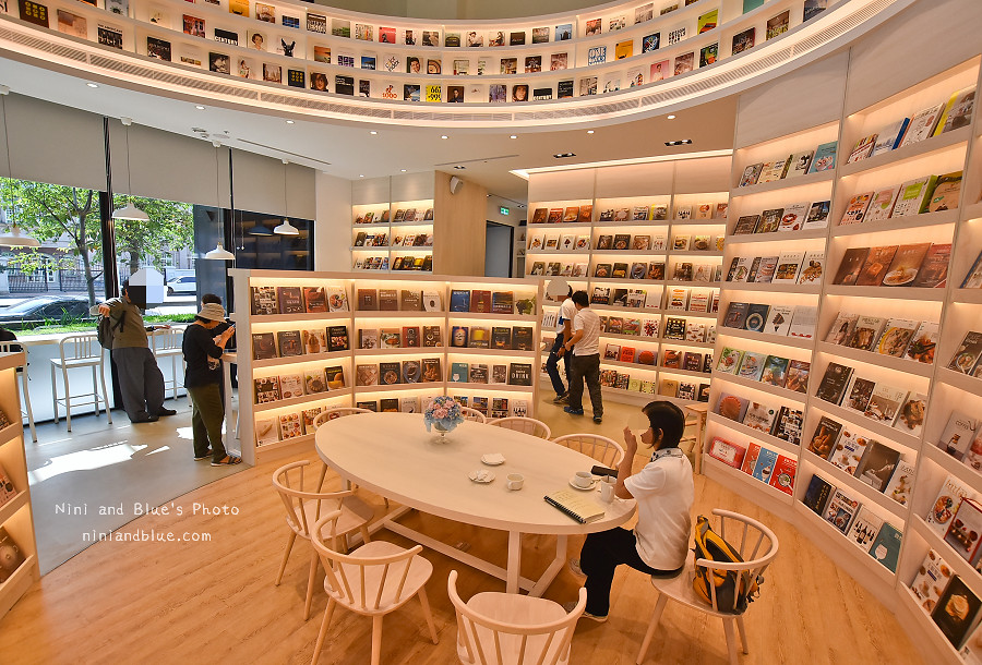台中益品書屋 不限時20