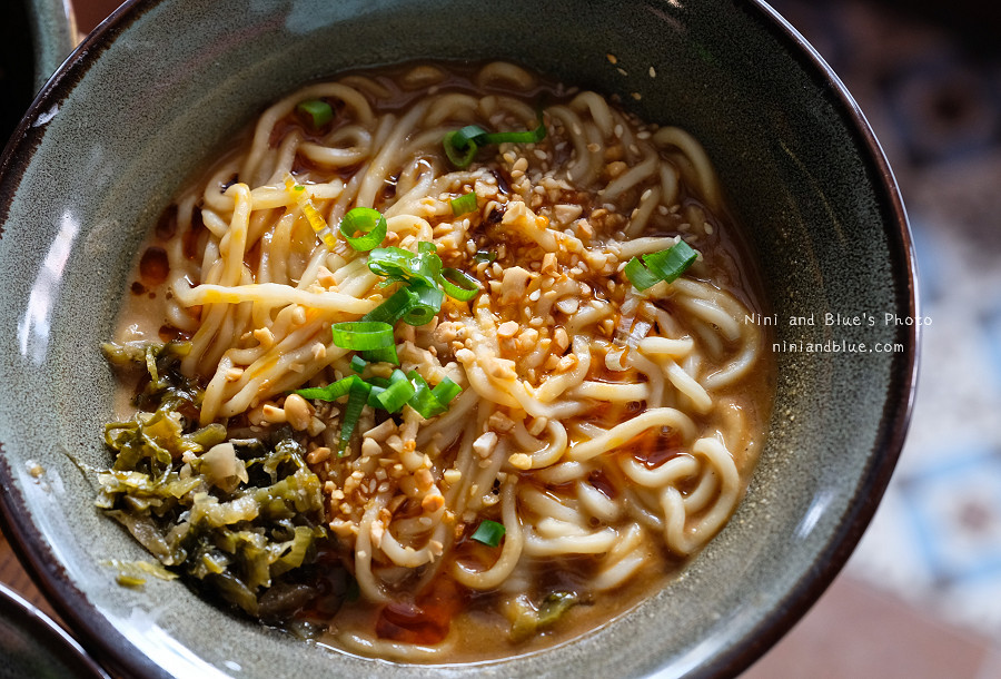 川姥姥巴黎小麵館菜單11