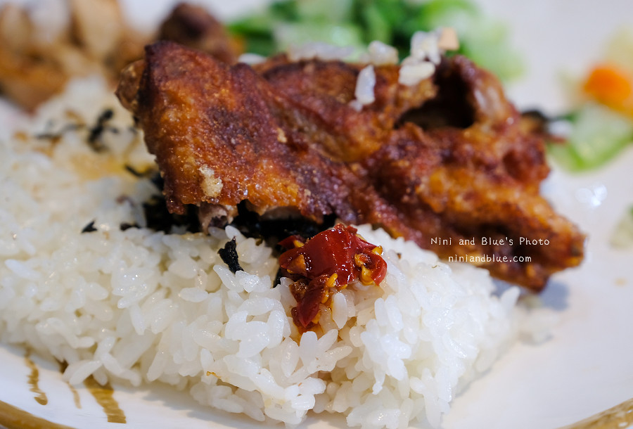 金大元草袋飯.中華夜市10