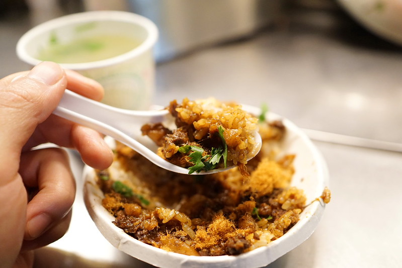 【台中豐原】在地人推薦深夜美食『無名滷肉飯』-無名宵夜阿姨滷肉飯|在地飄香十幾年的深夜美味|豐原深夜食堂 @Nini and Blue 玩樂食記 DSC01197
