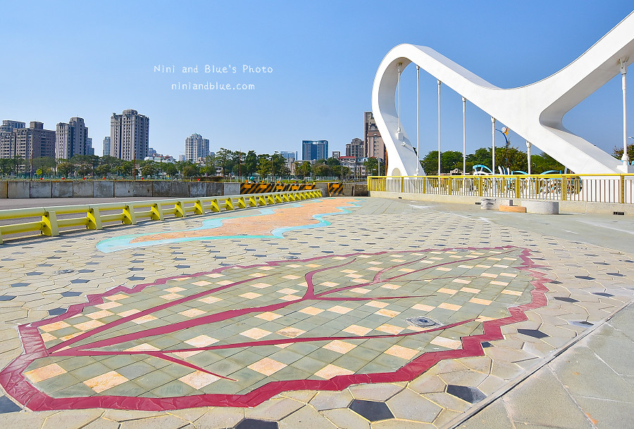 台中西川橋 景觀橋 愛心 玉音 崇倫 水岸02