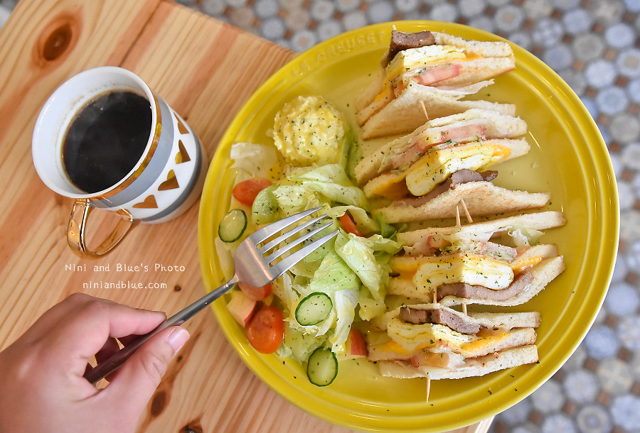 台中D.M cafe 青海路08